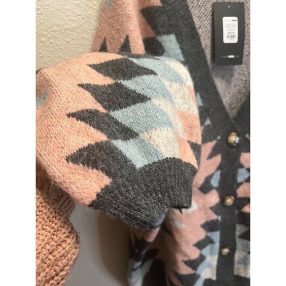 NWT Fashion Nova Came to Chill Printed Cardigan sweater Size med - Picture 5 of 8